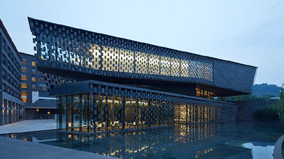 如何打造一個經(jīng)典的美術(shù)館網(wǎng)站？