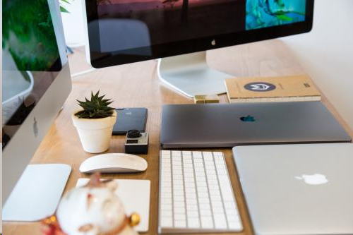 如何制作專業(yè)的企業(yè)網(wǎng)站？